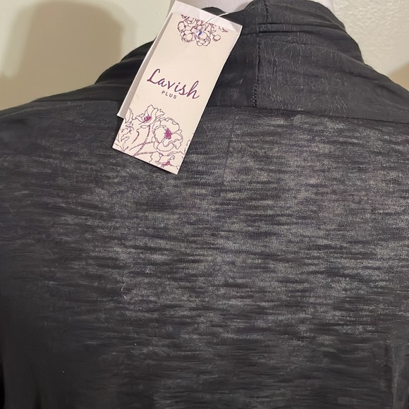 Lavish Cardigan and Top - Picture 4 of 5